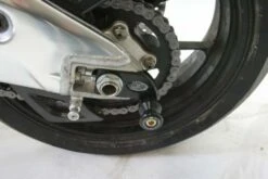 R&G CR0030BK Cotton Reels Bobbins Offset Zwart Aprilia RSV4