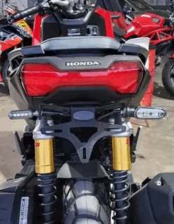 R&G LP0302BK Kentekenplaathouder Honda ADV150 21-