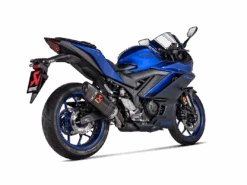 Akrapovic Slip-on Line (Carbon) Yamaha MT-03 / R3